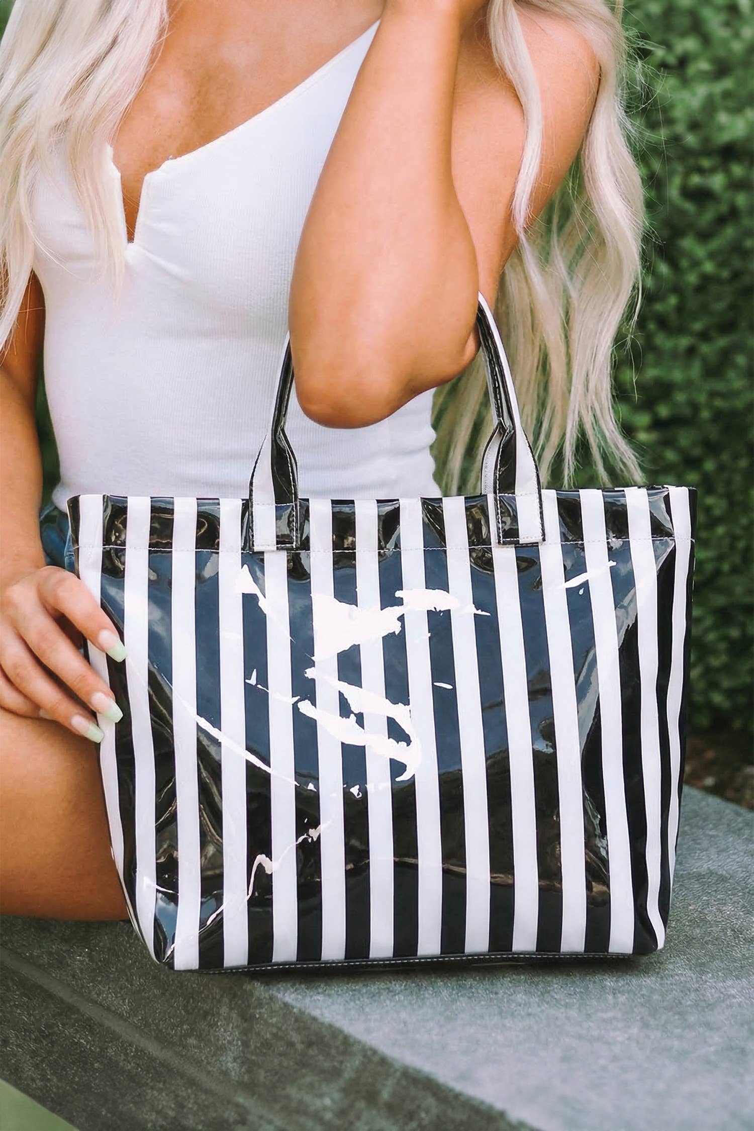 66 Glossy Striped Large Tote Bag